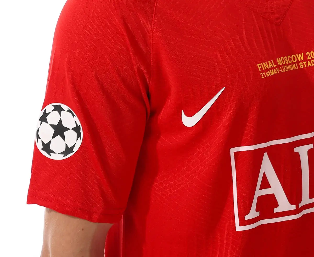 قميص مانشستر يونايتد الأساسي 2007/08 مع طباعة رونالدو 7