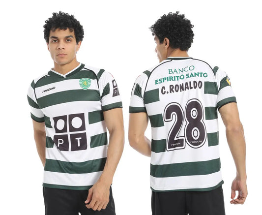 قميص سبورتينج لشبونة الأساسي 2002/03 مع طباعة رونالدو 28