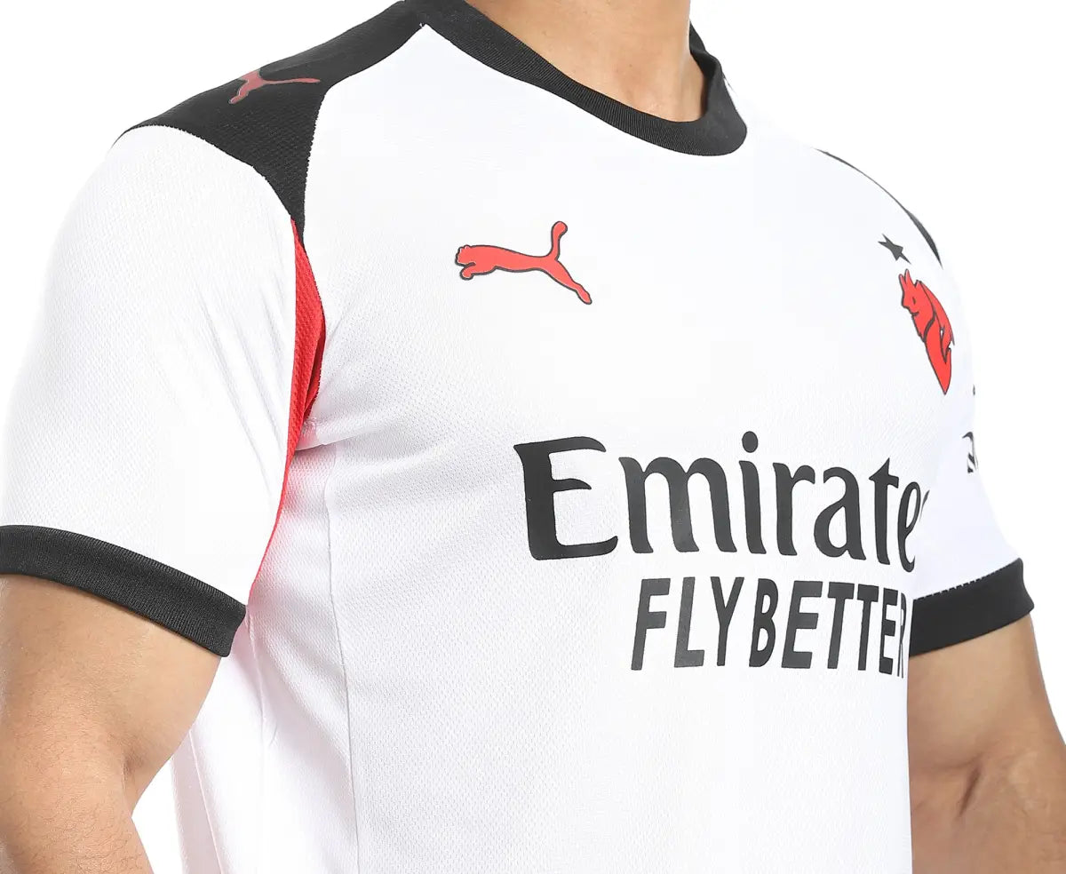 قميص ميلان الاحتياطي 2025/26