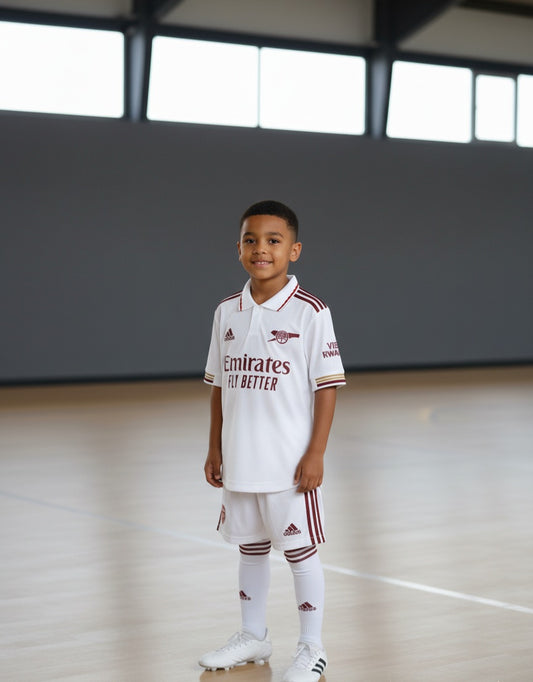 طقم اطفال أرسنال بسعر (١٩٥)