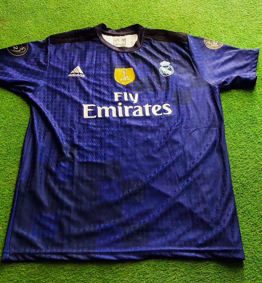 تيشرت ريال مدريد الاحتياطي