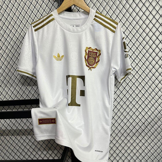 تيشرت تاسيس نادى بايرن ميونخ