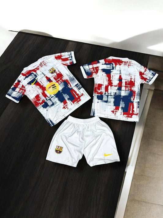 طقم اطفال برشلونة بسعر (١٩٥)