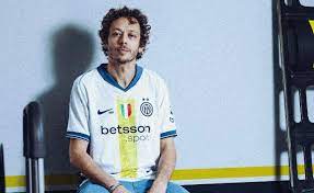 تيشرت نايكي وإنتر