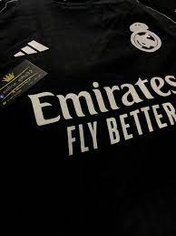 قميص ريال مدريد الاحتياطي 2025/26